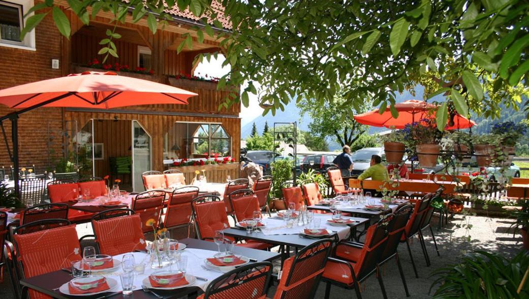 Hotel Gasthaus Schaefle Buerserberg Ngoại thất bức ảnh